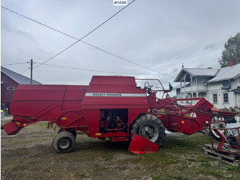 Зерноуборочный комбайн MASSEY FERGUSON 1000 series