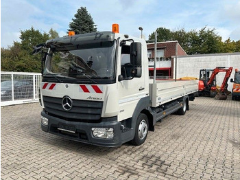 Малотоннажный бортовой грузовик MERCEDES-BENZ