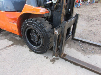Дизельный погрузчик Toyota 62-7 FDF 30 Diesel Gabelstapler 10.500 EUR: фото 3