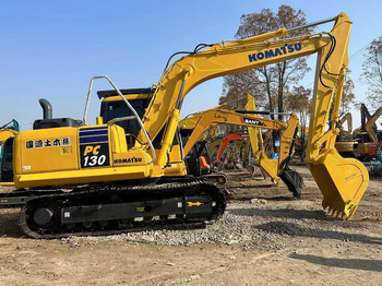 Гусеничный экскаватор KOMATSU PC130-8