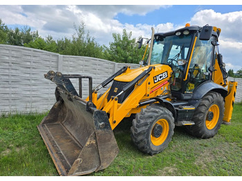 Экскаватор-погрузчик JCB