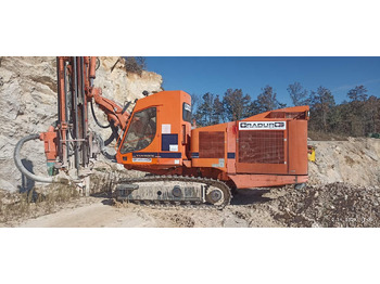 Буровая машина SANDVIK