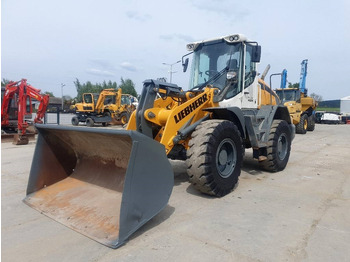 Колёсный погрузчик LIEBHERR