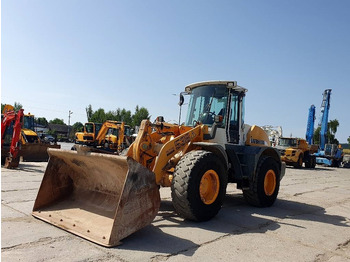 Колёсный погрузчик LIEBHERR L 538