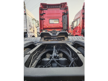 Тягач SHACMAN X3000: фото 5 Тягач SHACMAN X3000: фото 5