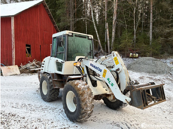 Колёсный погрузчик KOMATSU