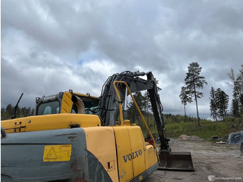 Гусеничный экскаватор Volvo EC140B, kaivinkone, lähes uudet telat, 2002, Vihti: фото 4