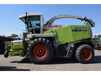 Кормоуборочный комбайн CLAAS Jaguar 850
