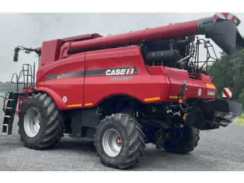 Зерноуборочный комбайн CASE IH Axial-Flow
