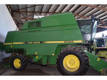 Зерноуборочный комбайн JOHN DEERE 2066