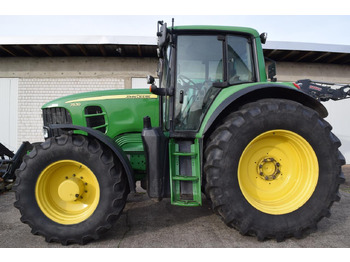 Трактор JOHN DEERE 7530