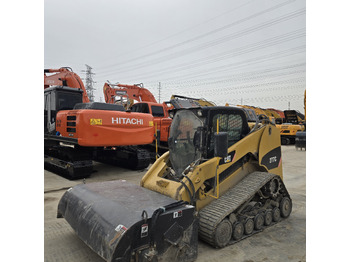 Мини-погрузчик с бортовым поворотом CATERPILLAR 277C: фото 4