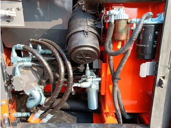 Мини-экскаватор Hitachi ZX70: фото 3