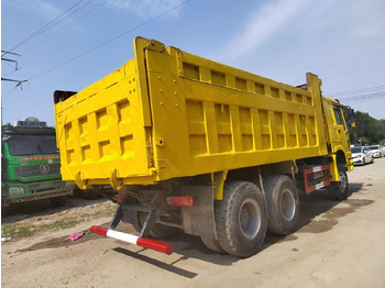 Самосвал SINOTRUK HOWO