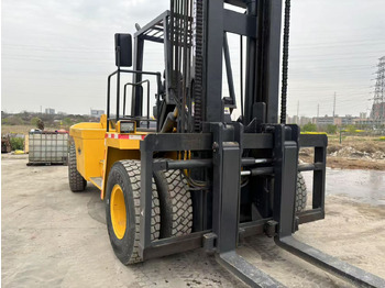 Дизельный погрузчик KOMATSU