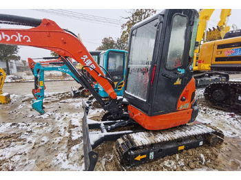 Мини-экскаватор Kubota U35: фото 2