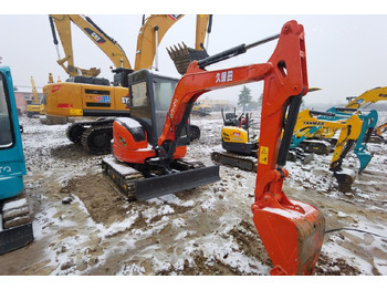 Мини-экскаватор Kubota U35: фото 4