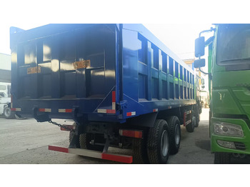 Самосвал SINOTRUK HOWO 8x4: фото 2