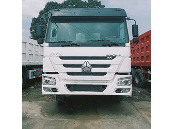 Самосвал SINOTRUK HOWO: фото 3