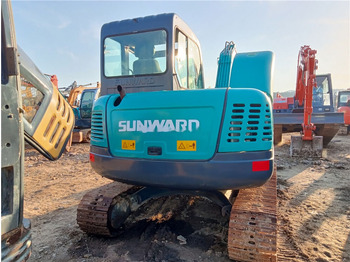 Мини-экскаватор Sunward SWE70E: фото 2