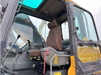 Гусеничный экскаватор Volvo EC240D: фото 3