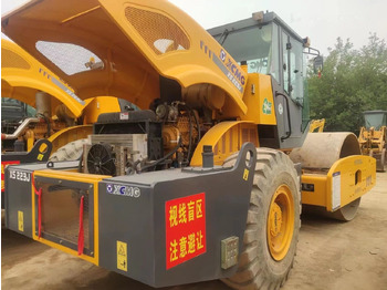 Компактор XCMG XS223J