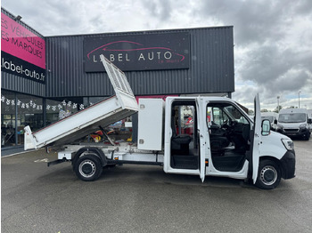 Малотоннажный самосвал RENAULT Master 2.8