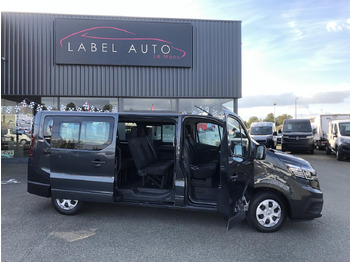 Пассажирский фургон RENAULT Trafic 2.0