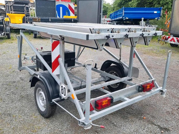 Прицеп Nissen Fahrbare Vorwarntafel Typ VLT 1-08-70 Verkehrsleittafel Verkehrsleitanhänger Verkehrssicherungsanhänger Leitanhänger Leittafel Absperrtafel FAT: фото 4