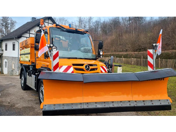 Снегоуборочная машина UNIMOG