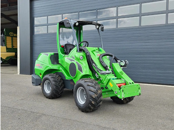 Гусеничный мини-погрузчик AVANT