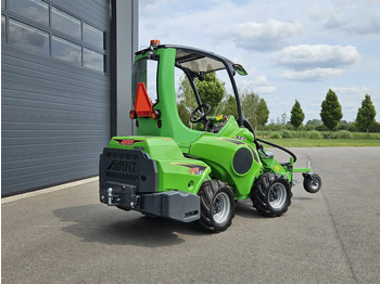 Гусеничный мини-погрузчик Avant E527 Rental mini-shovel: фото 3 Гусеничный мини-погрузчик Avant E527 Rental mini-shovel: фото 3