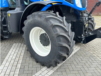 Трактор New Holland T7.245 Autocommand: фото 5