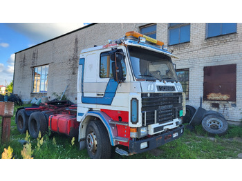 : фото в шапке страницы