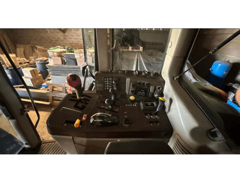 Трактор JOHN DEERE 6520: фото 5 Трактор JOHN DEERE 6520: фото 5