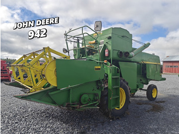 Зерноуборочный комбайн JOHN DEERE