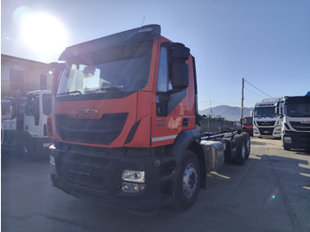 Грузовик бортовой/ Платформа IVECO Stralis