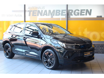 Внедорожник OPEL