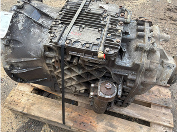 : фото в шапке страницы