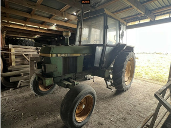 Трактор JOHN DEERE 1640