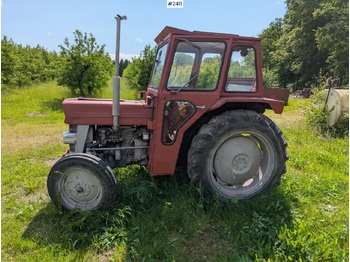 Трактор MASSEY FERGUSON 100 series