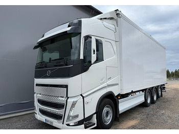 Грузовик с закрытым кузовом VOLVO FH 540