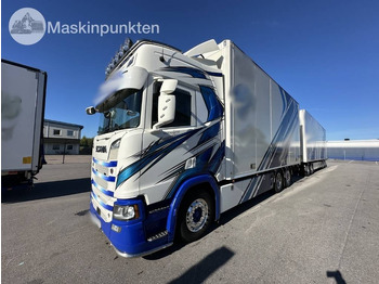 Тягач SCANIA R 520