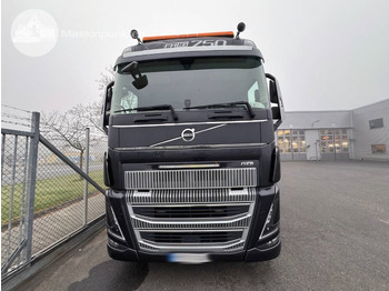 Самосвал Volvo FH 16 750: фото 5 Самосвал Volvo FH 16 750: фото 5