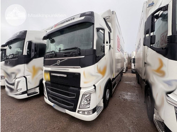 Грузовик с закрытым кузовом VOLVO FH 500