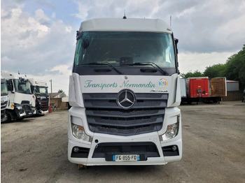 Тягач MERCEDES-BENZ Actros 1845