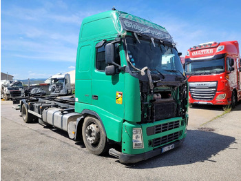 Грузовик-контейнеровоз/ Сменный кузов VOLVO FH12 420