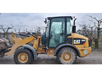 Колёсный погрузчик CATERPILLAR 906H