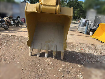 Гусеничный экскаватор CATERPILLAR 320BL: фото 4