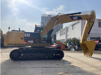 Гусеничный экскаватор CATERPILLAR 320D